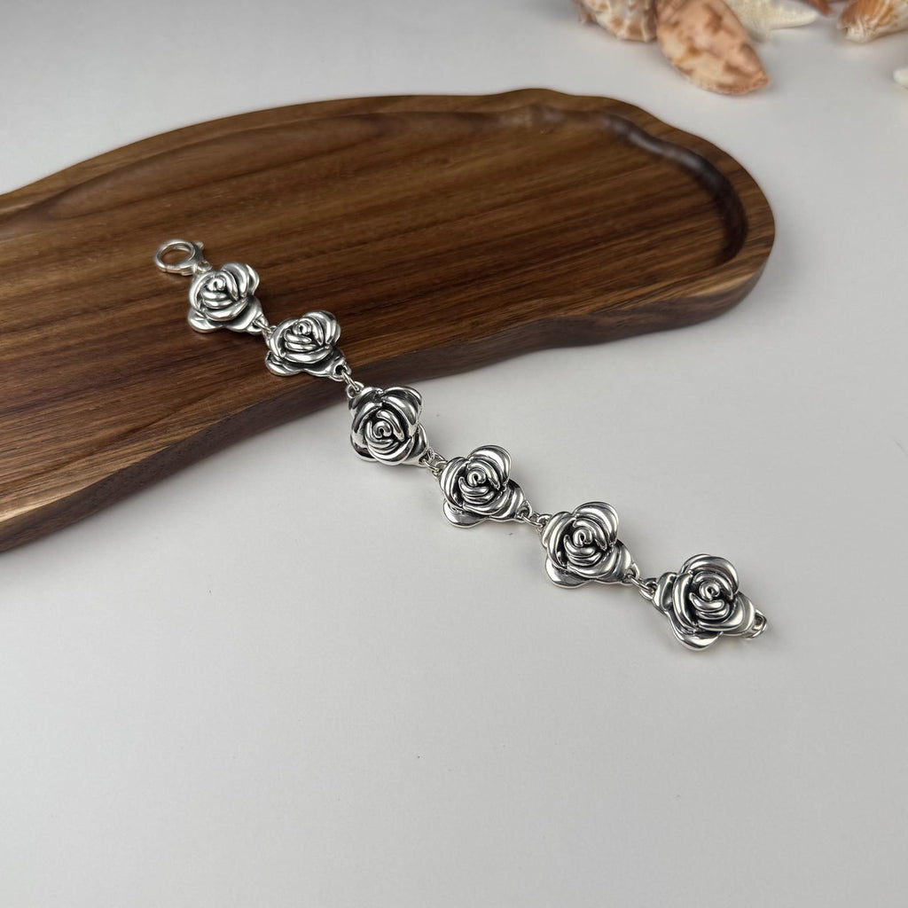 GAIA Hollow Statement Bracelet