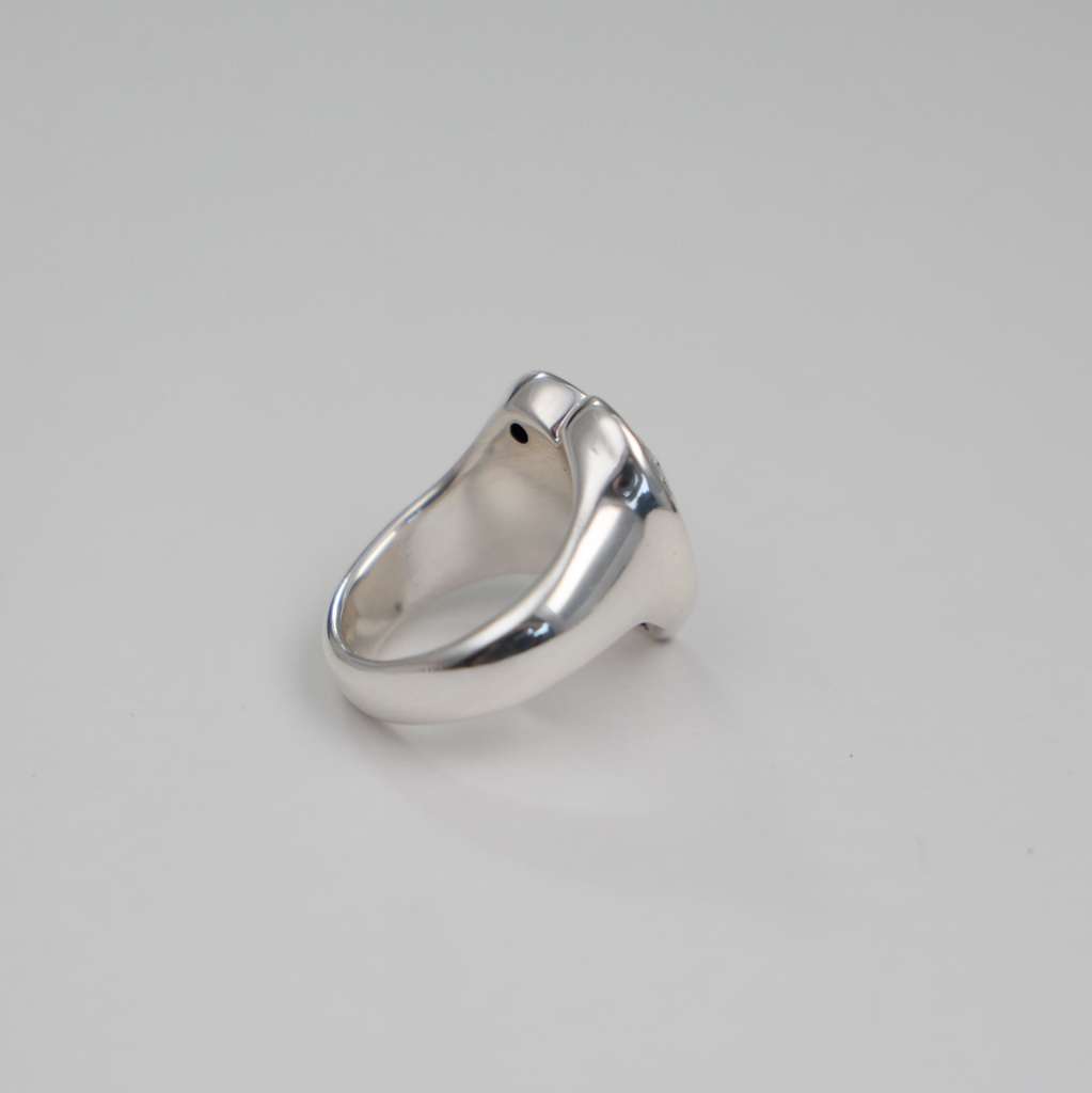 GAIA Hollow Heart Ring