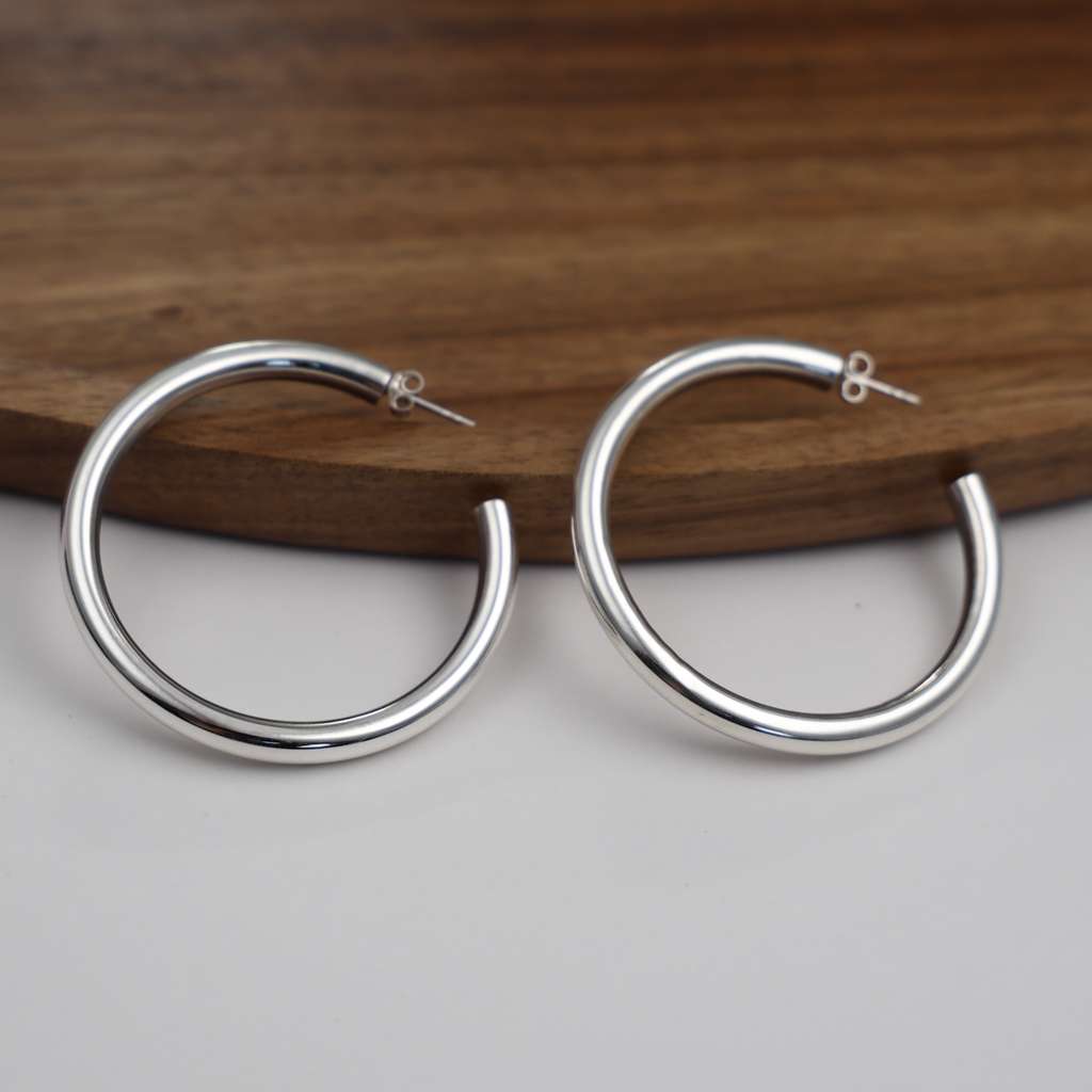 GAIA Hollow Classic Hoop Earrings