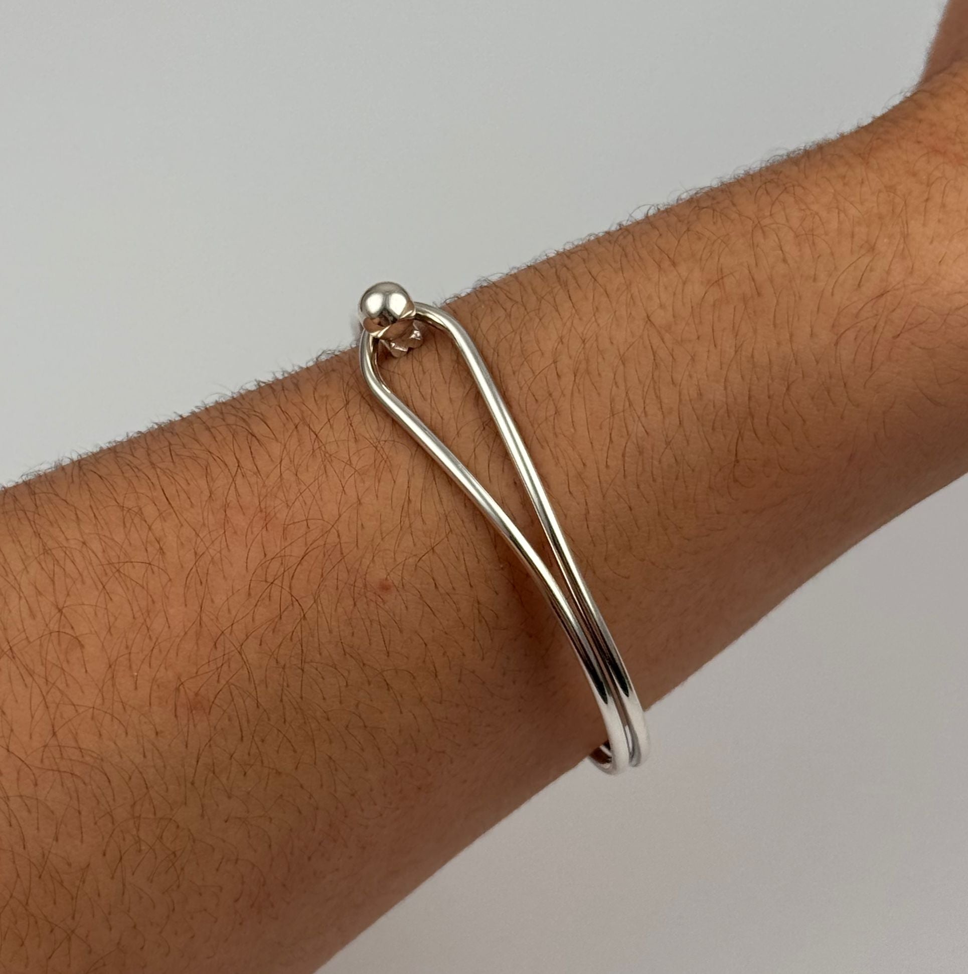 GAIA Minimal Knot Bangle