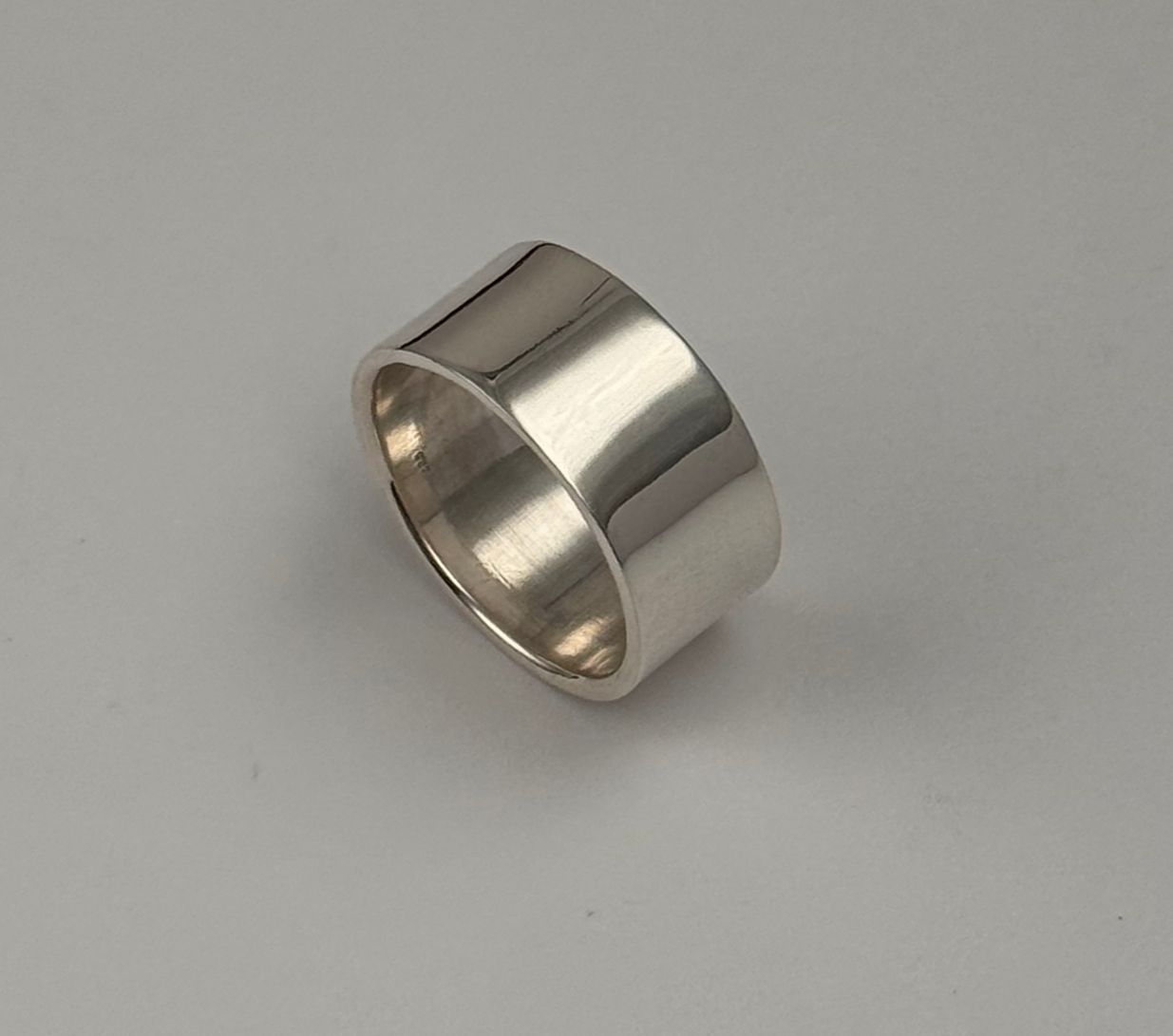 GAIA Wide Band Ring