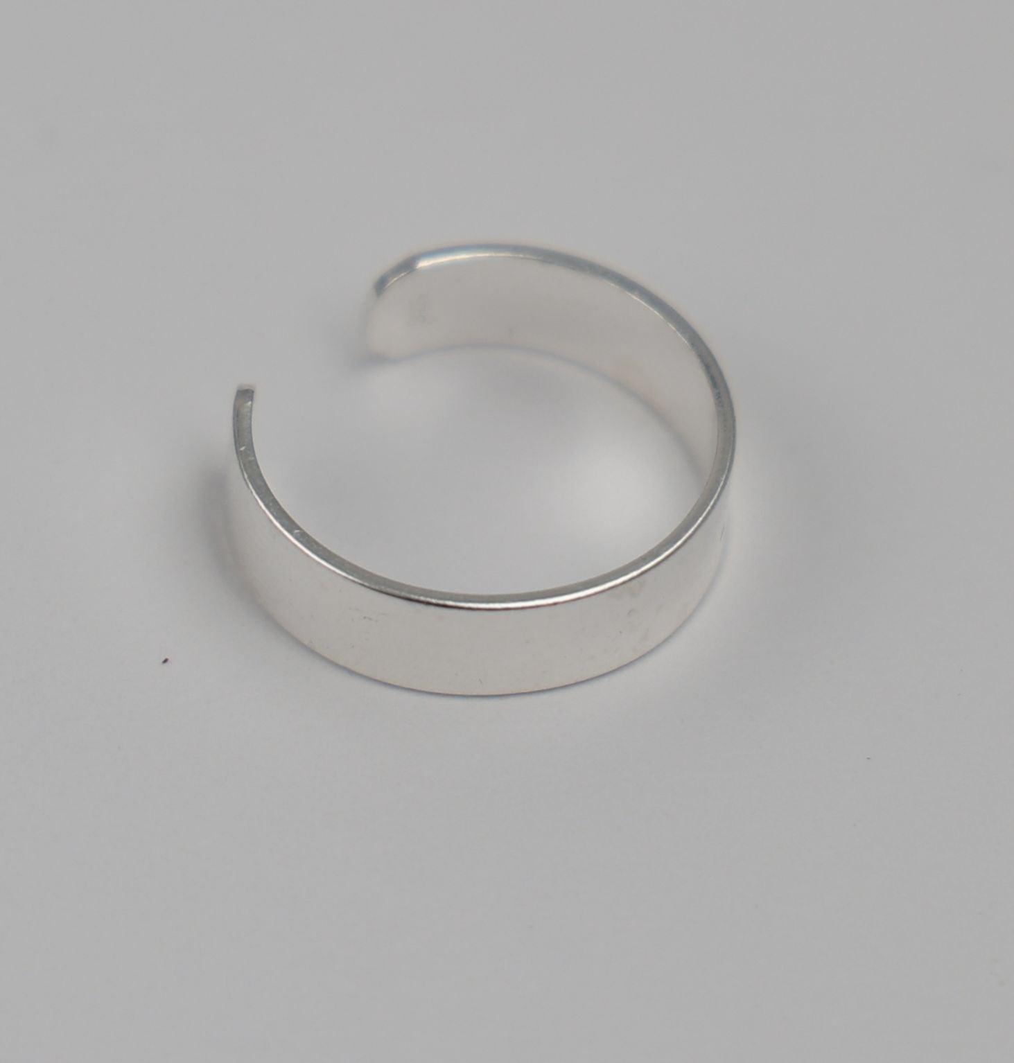GAIA Adjustable Band Ring