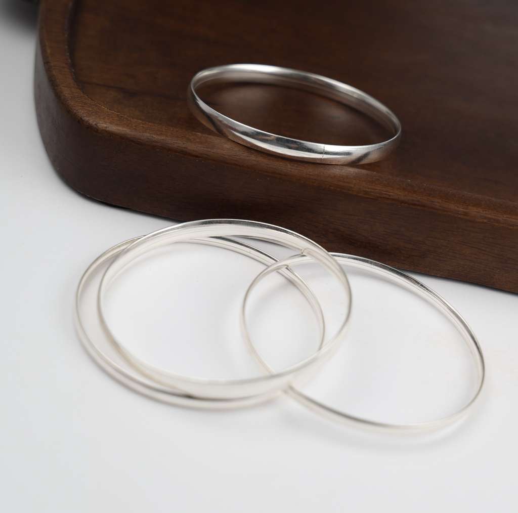 GAIA Classic Tube Bangle