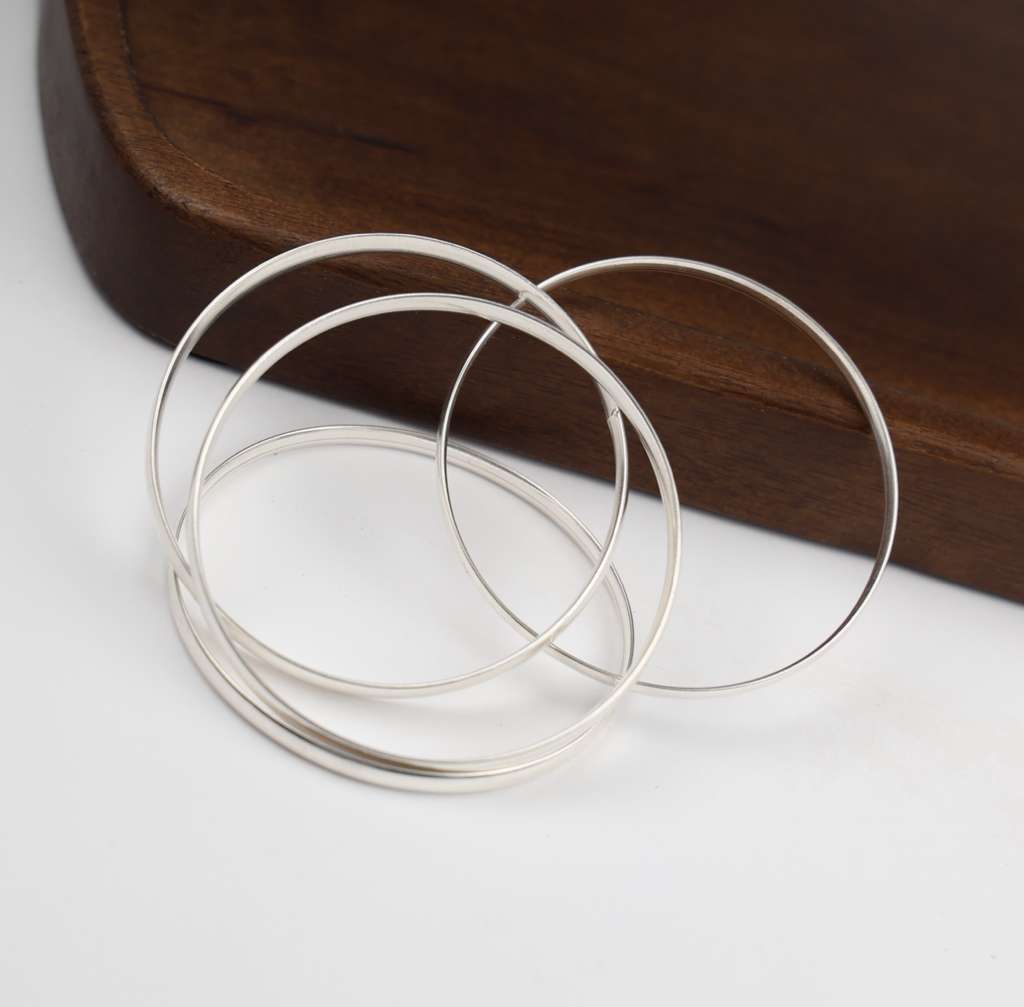 GAIA Classic Tube Bangle