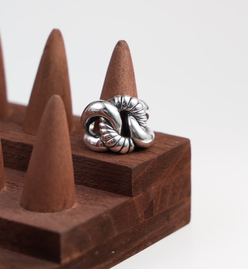 GAIA Twisted Knot Ring