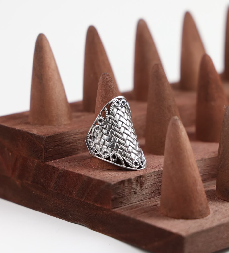 Gaia Woven Shield Ring