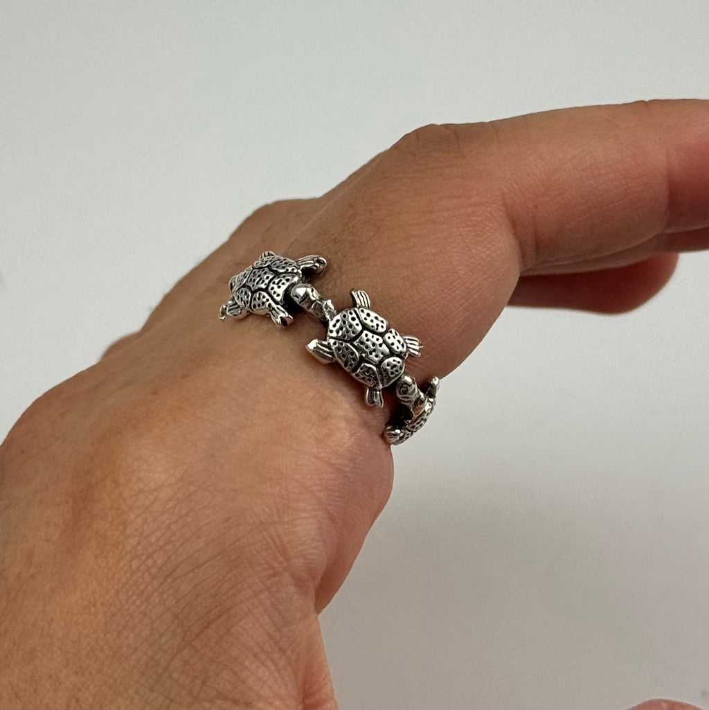 Gaia Island Turtle Ring
