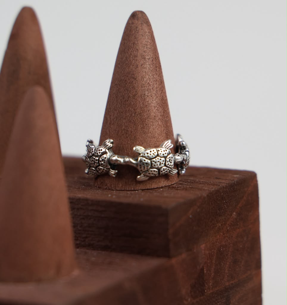 Gaia Island Turtle Ring