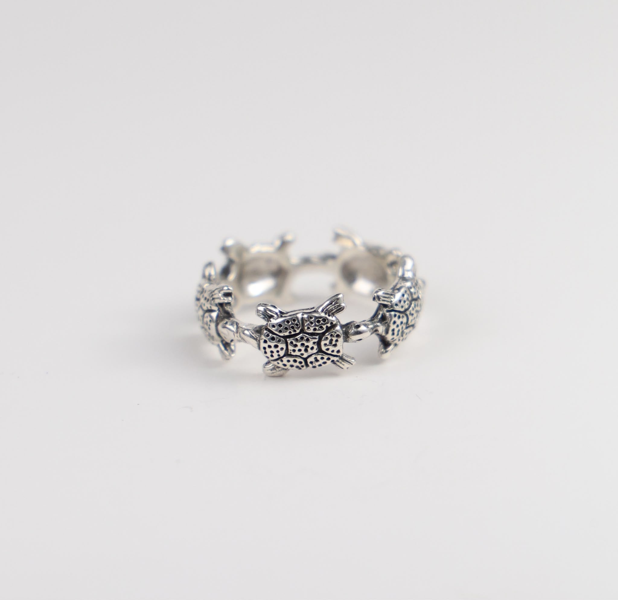 Gaia Island Turtle Ring